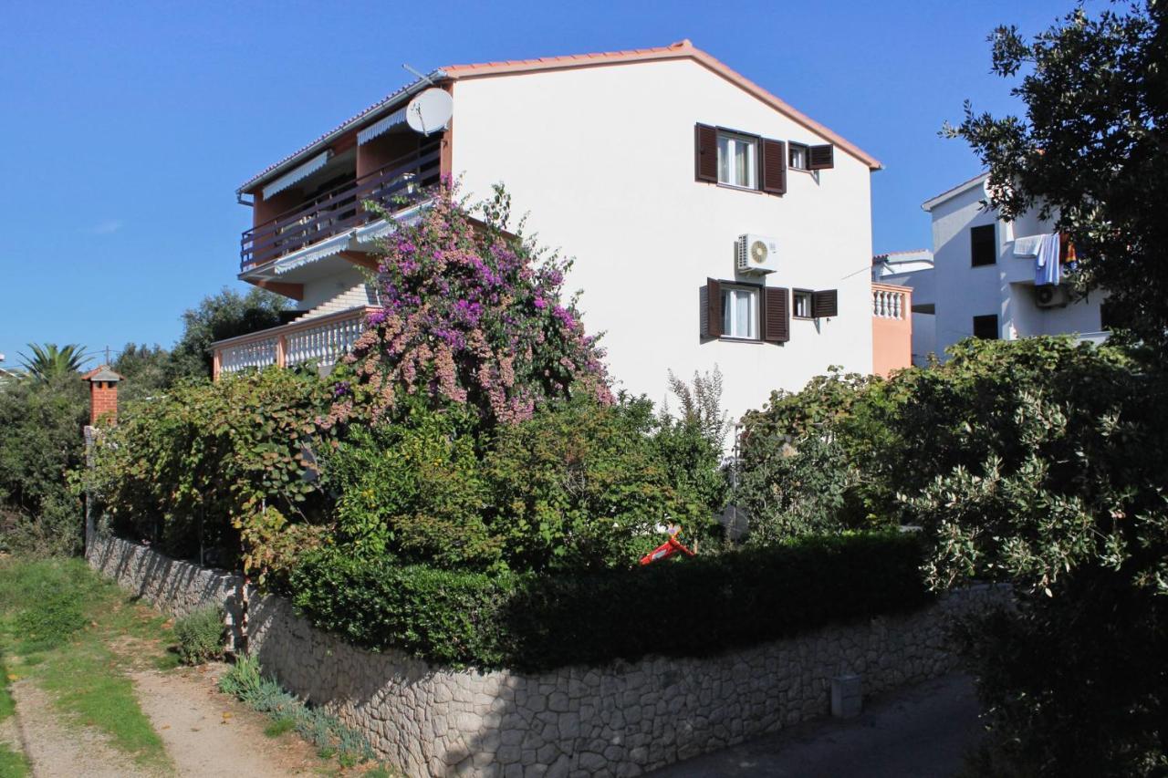 Family Friendly Seaside Apartments Kozino, Zadar - 5749 Petrcane Exterior foto